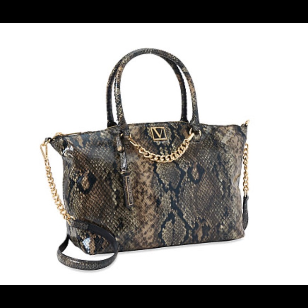 The Victoria Slouchy Satchel